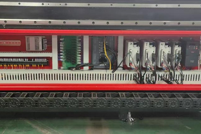 Multi-Function-Cutting-Machine07